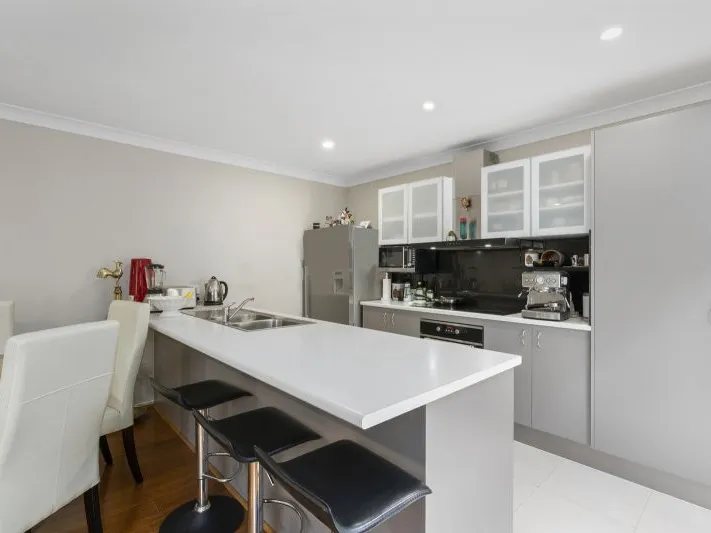 Stylish, modern family home - great location