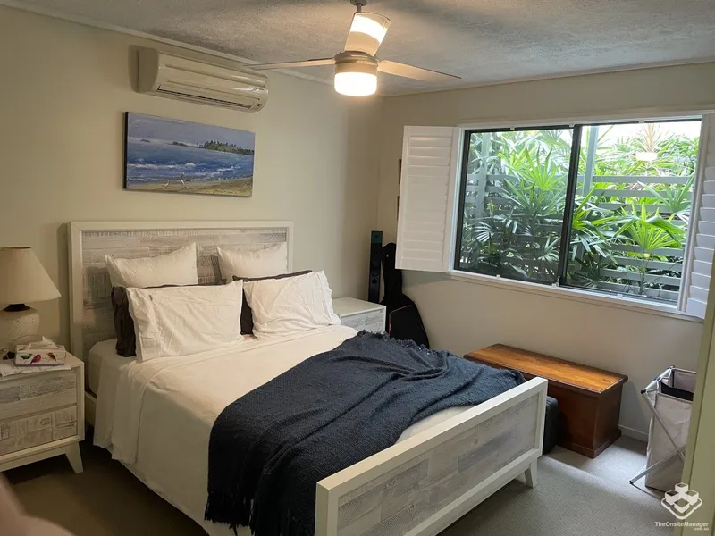FULLY FURNISHED 1 BEDROOM APARTMENT ON KAWANA ISLAND