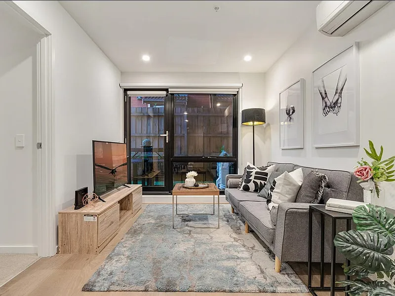 Incredible Courtyard Apartment