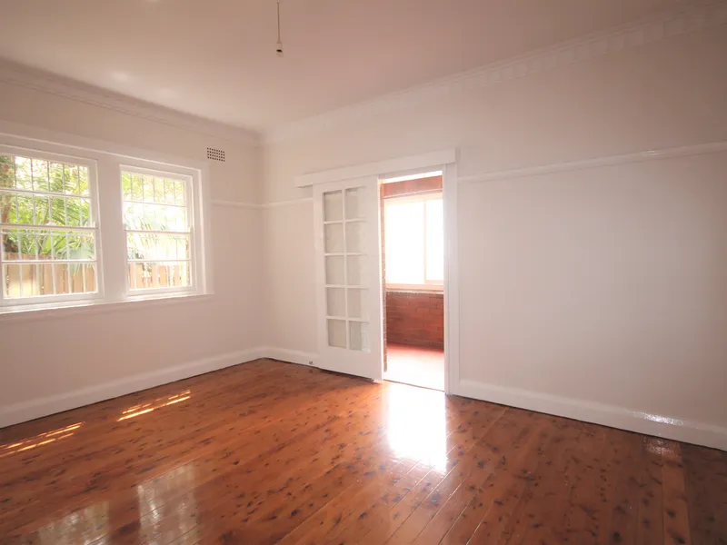 Bright and Spacious 2 Bedroom Plus Study