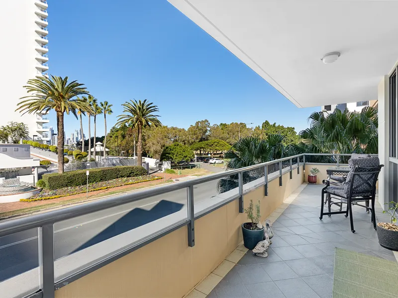 Luxury Apartment in Southport - Embrace the Perfect Lifestyle and Low Maintenance Living