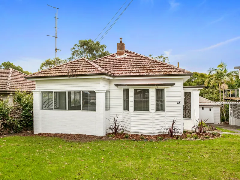 Perfectly positioned character cottage