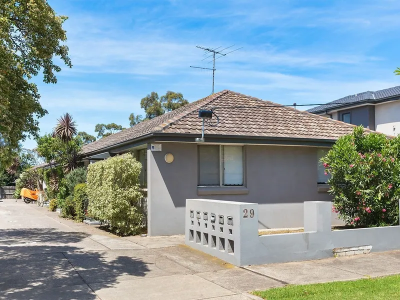 Updated Villa Unit - Prominent Position