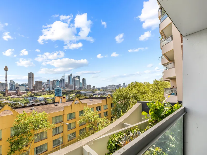 Luxury Potts Point Lifestyle With Iconic Harbour and City Views
