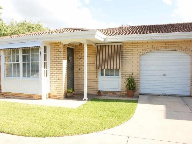 Superb Location - Quiet group