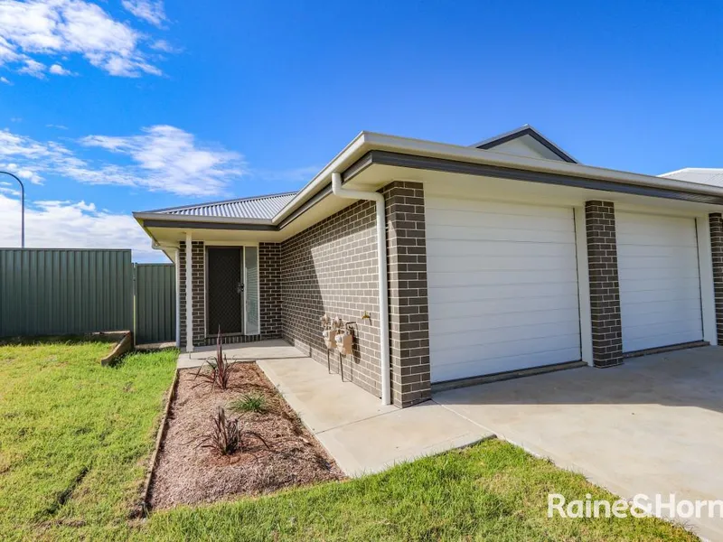 Brand new Unit in Subdivision- Kelso- Available Now!!!