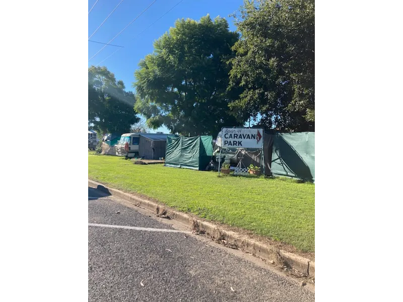 Country Town CARAVAN Park