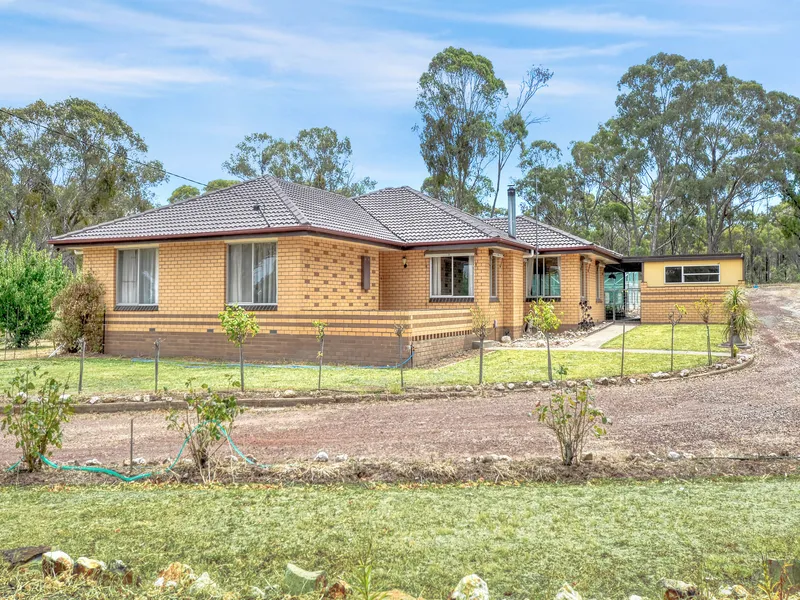 FANTASTIC OPPORTUNITY FOR COUNTRY LIVING