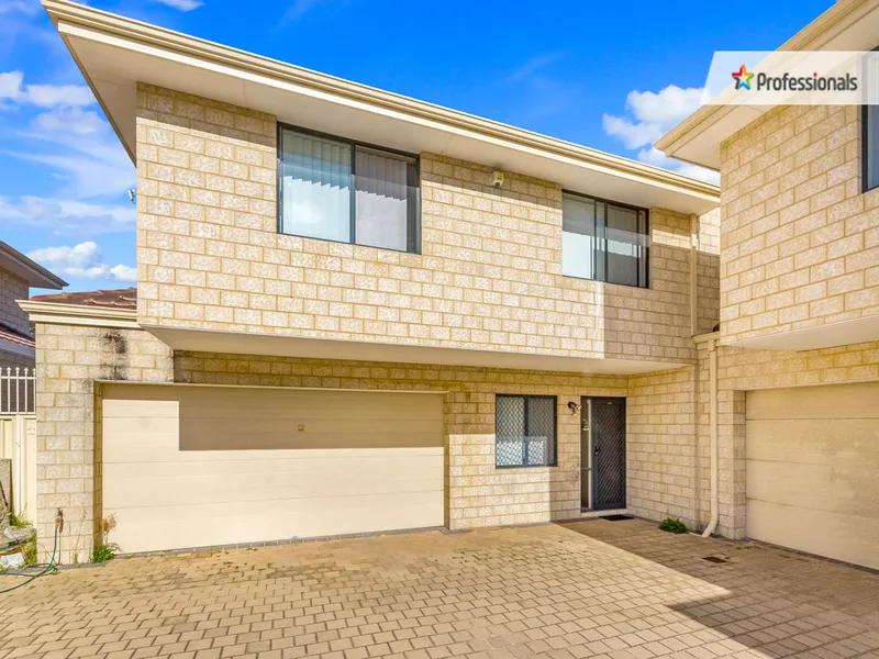 Modern & Spacious Townhouse Available NOW!!! - ONE ROOM LEFT