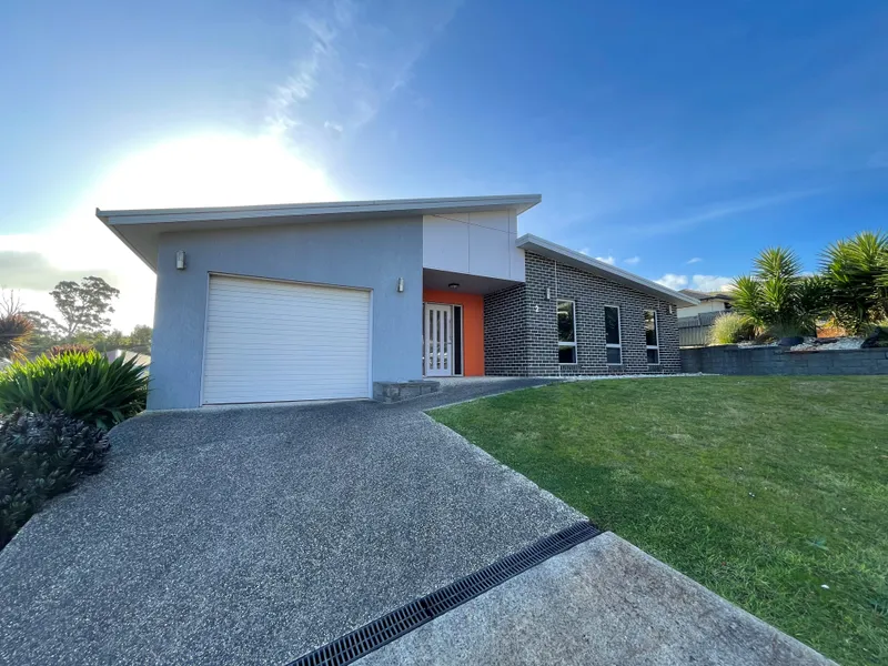 Park Grove - 2 Bedroom, 2 Bathroom fully furnished