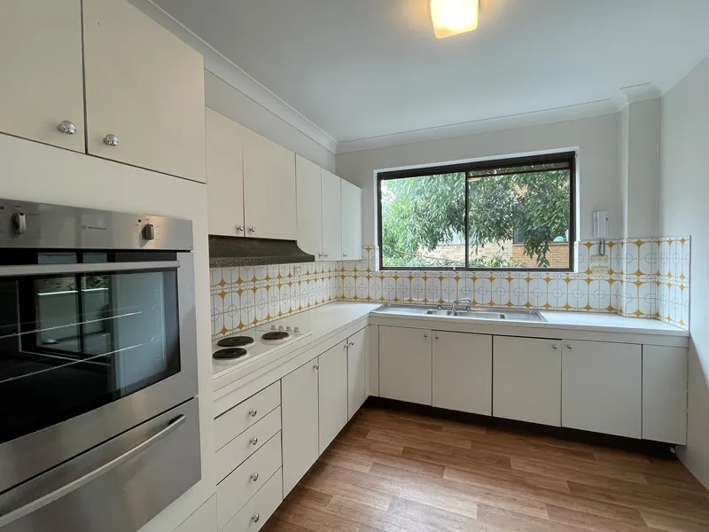 Conveniently Positioned Two Bedroom Apartment
