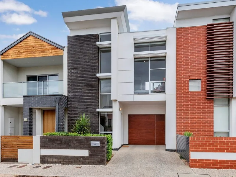 Lightsview 3 bedroomTownhouse!