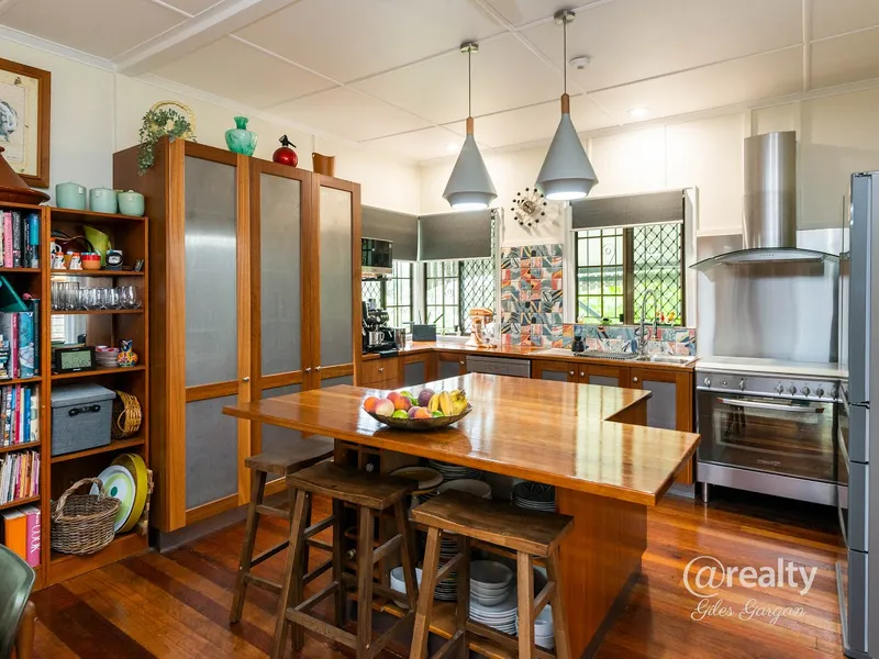 Eastern Heights, Large block, Large shed & Great home