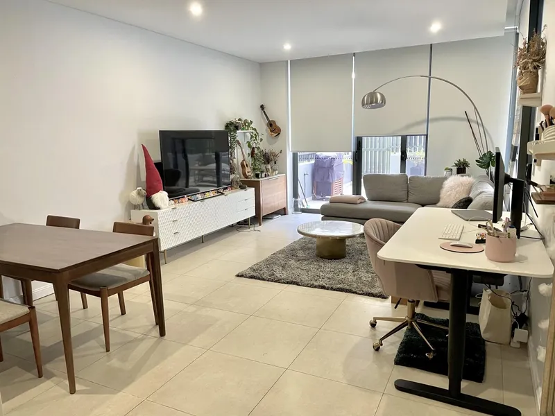 Furnished 2 bedrooms with huge courtyard