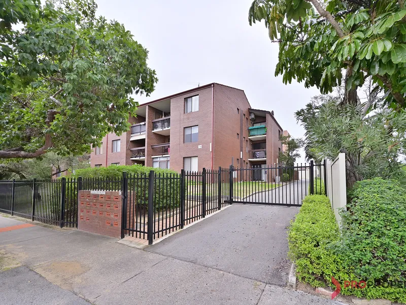 POTENTIAL PLUS! BARGAIN PRICE!