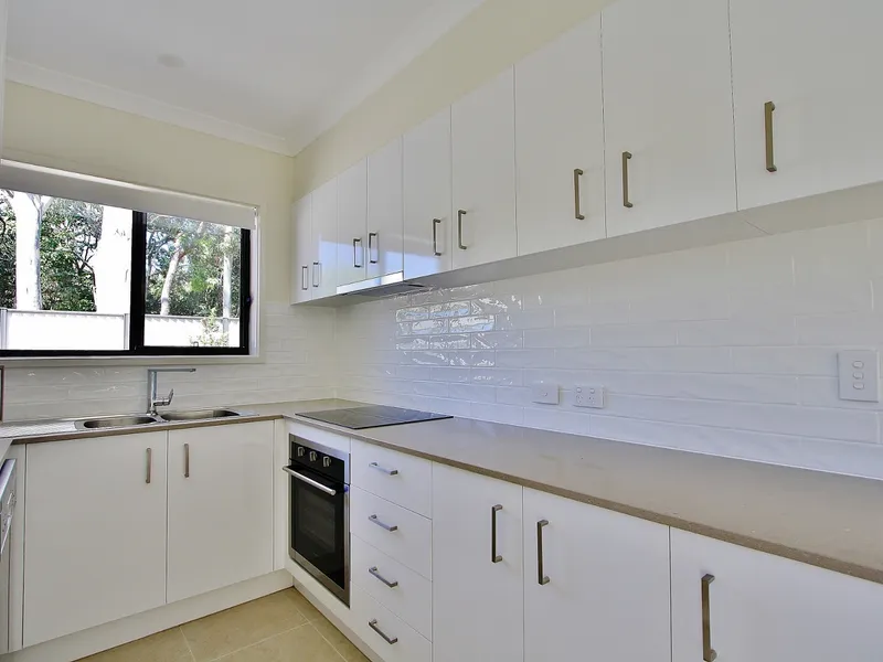 Stunning 3 Bedroom Townhouse Available!