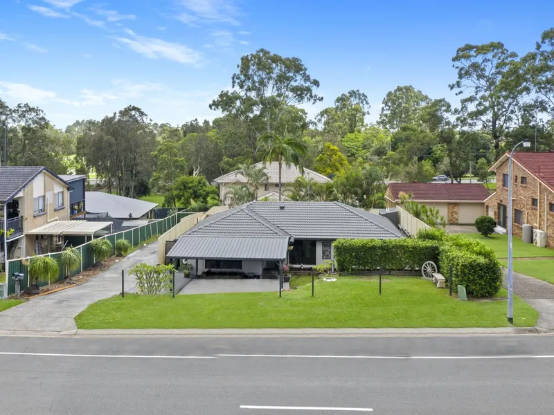 CALLING ALL RENOVATORS, HANDYMEN, INVESTORS!!