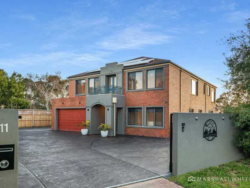 Outstanding Summerfields Abode