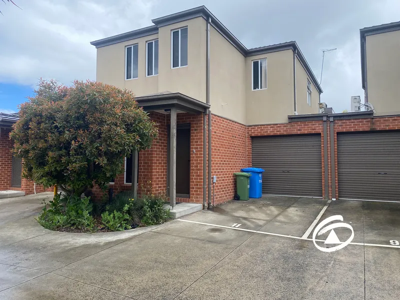 2 STOREY TOWNHOUSE IN HALLAM