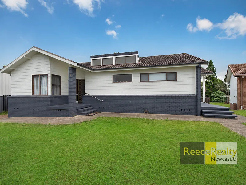 Large Family Sized Home in Quiet Location