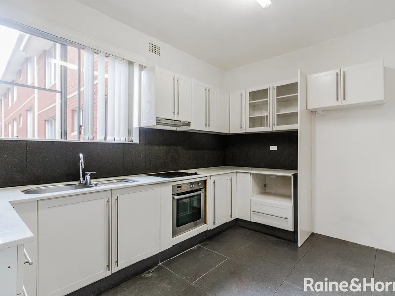 Spacious Three bedroom unit close to everything!