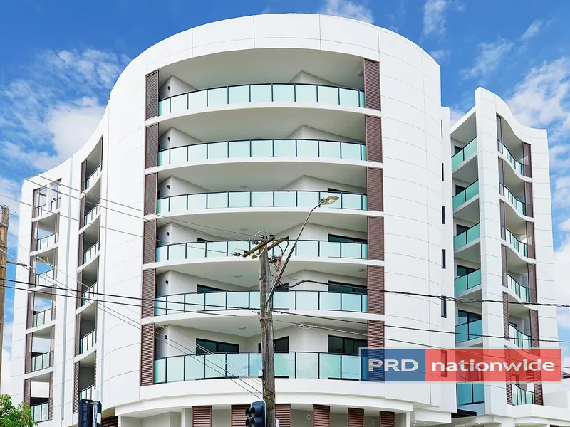 Live life in the centre of town!