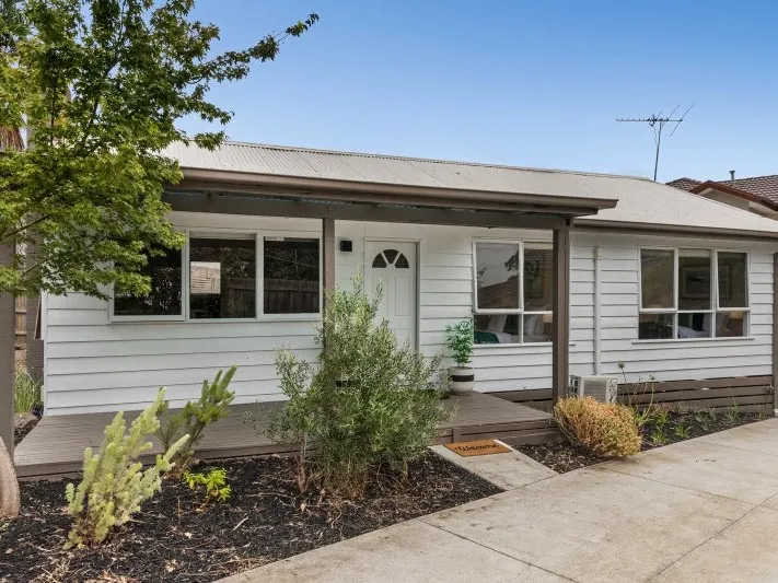 Charm, Character & Cosy are my First Impressions.