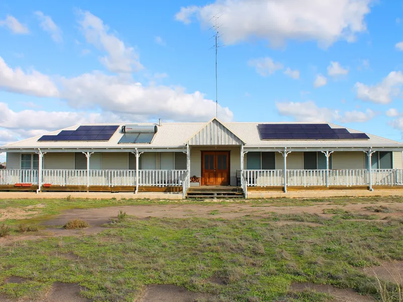 160 Acres, Completely Off Grid!