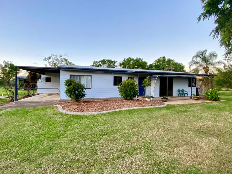 Idyllic Acreage Living on 11 Acres