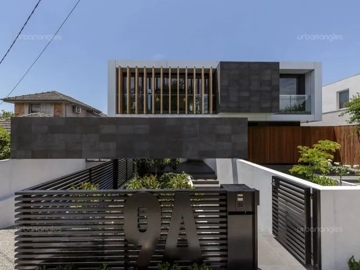 Award Winning Middle Brighton Architectural Residence