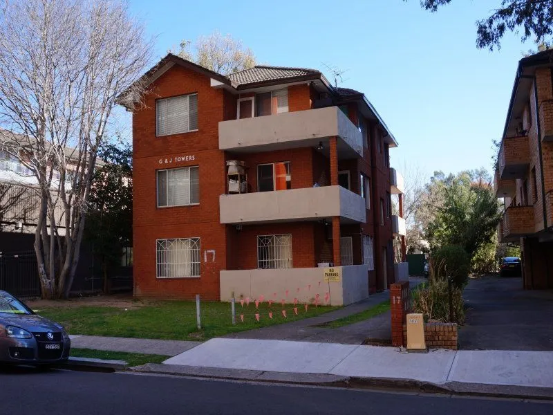 Neat & Tidy Two Bedroom Apartment