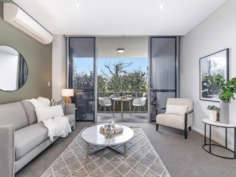 One Bedroom Plus Study in Arncliffe
