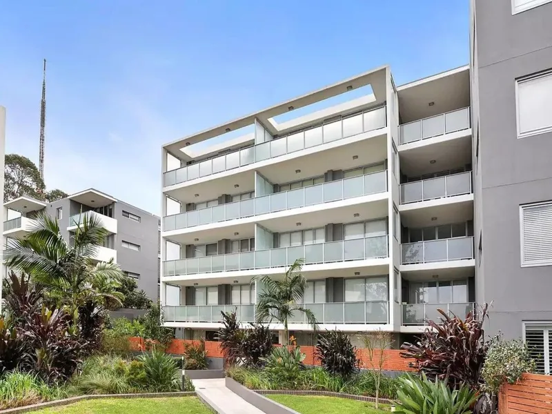 MODERN AND SPACIOUS ONE BEDROOM UNIT