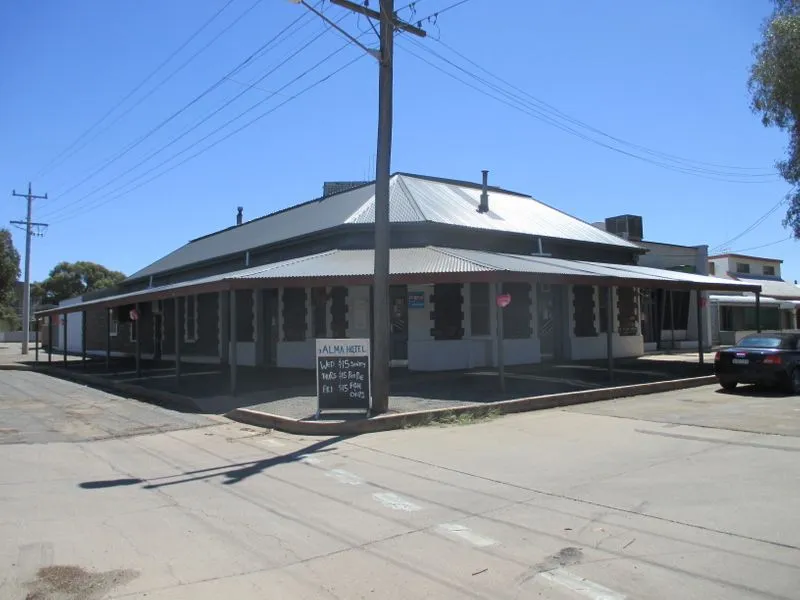 Alma Hotel - Broken Hill - Selling Freehold Title