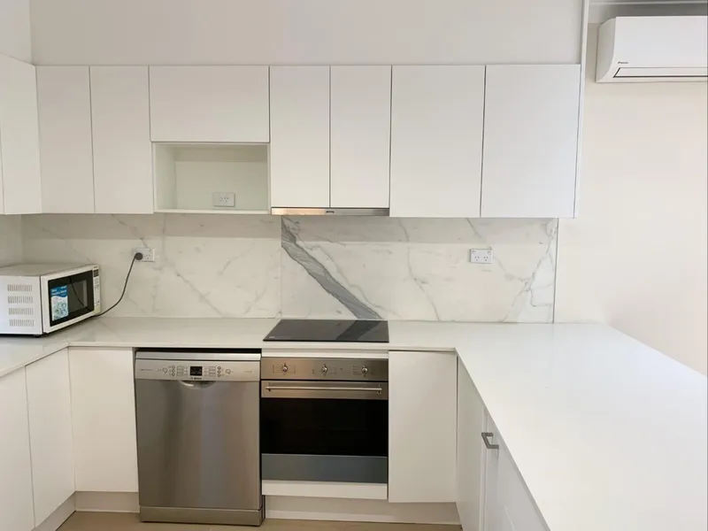 Renovated Townhouse in Convenient Location