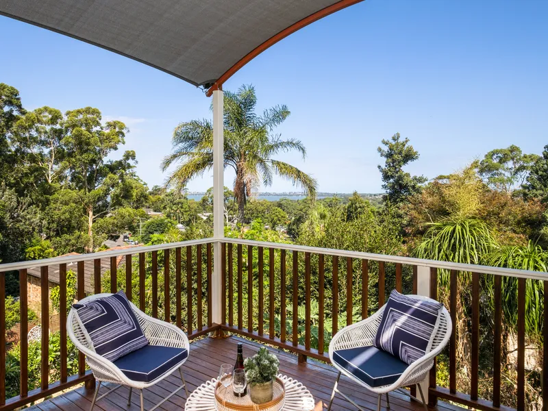 LARGE FAMILY ENTERTAINER WITH WATER VIEWS