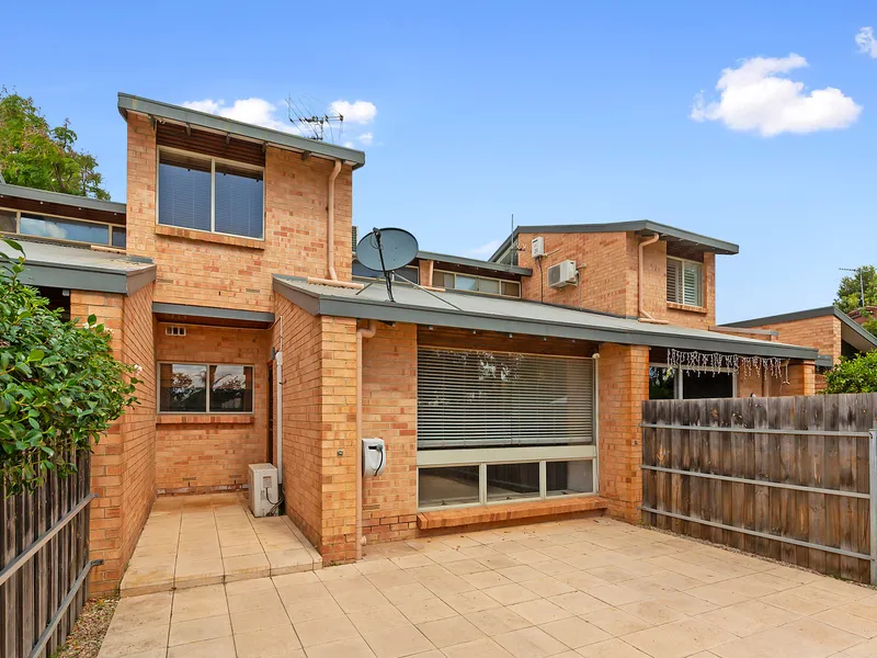 Neat and tidy ready for your magic touch and TLC!