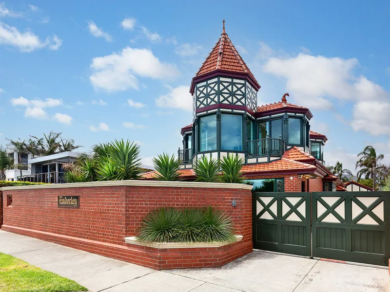 Enderley: Exclusive Esplanade Entertainer in Prime Beachfront Position