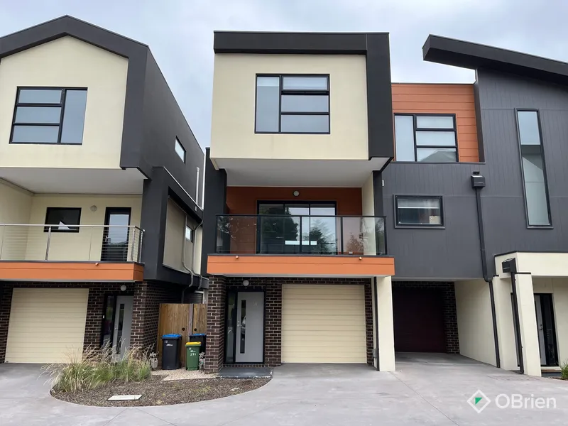 Modern Contemporary Townhouse