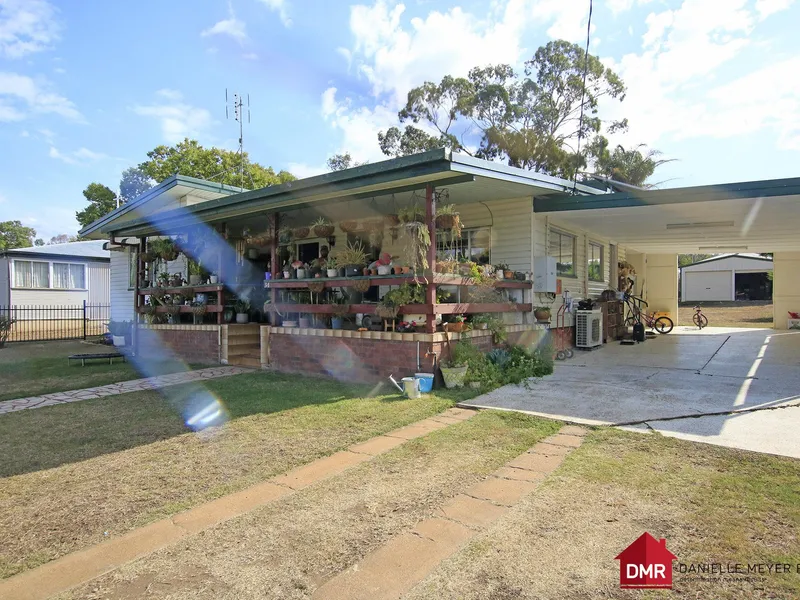 HANDY TO MAIN STREET