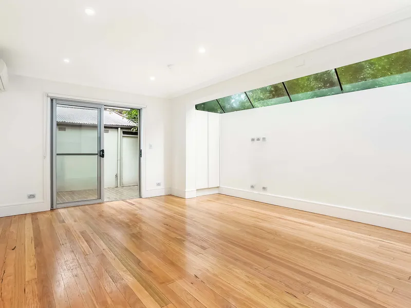 Classic Four Bedroom Terrace with One LUG