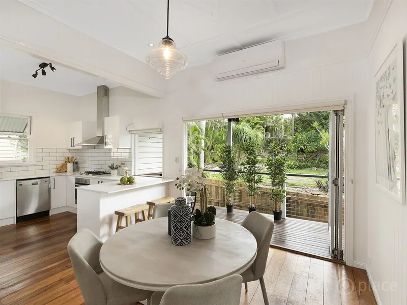 Furnished Character Queenslander in the Heart of Hawthorne