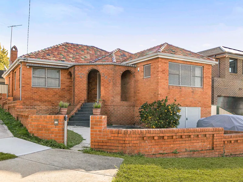 House + 1 bed Studio on corner block