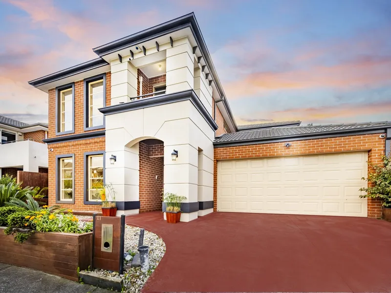 Luxurious Family Living Awaits - Upgrade Your Life Now!