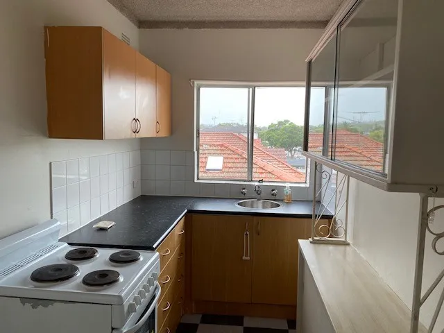 Conveniently Located Two-Bedroom w/ Spacious Living, Bathroom w/ Bath and Lockup Garage