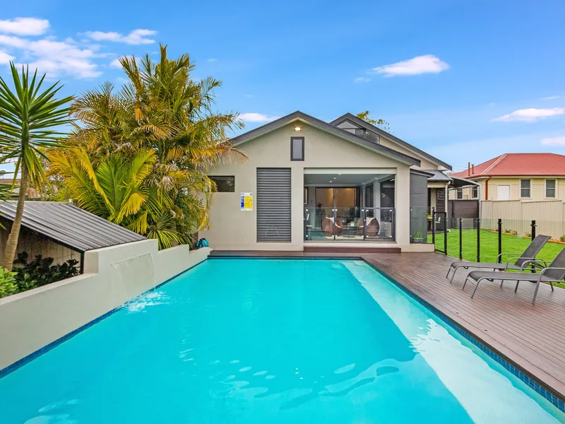 Biggest House, 1000m2 land, 15.8m frontage