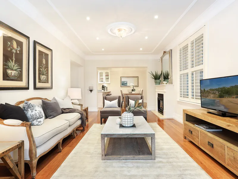 House-Like Apartment with Harbour Views