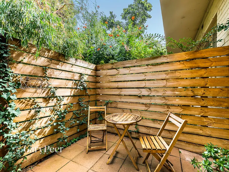 Sensational courtyard starter!