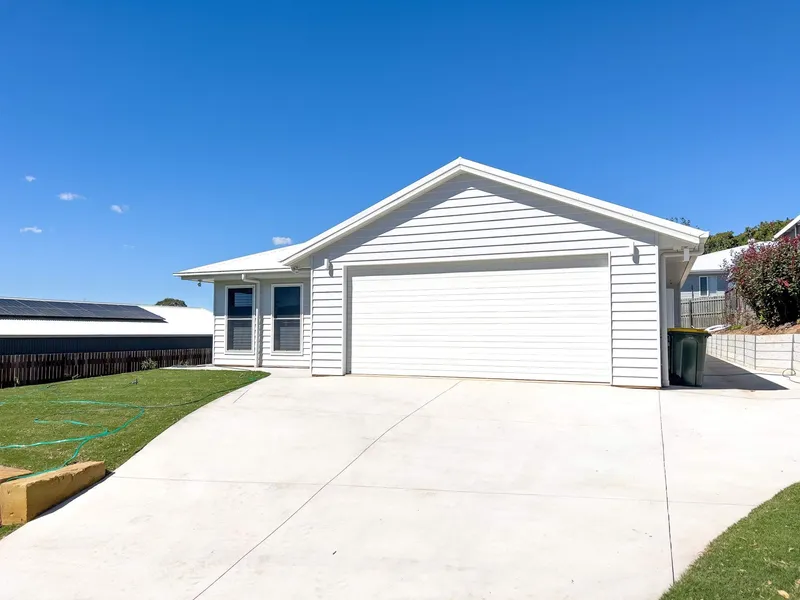 Private and relaxed retreat in sought after Location