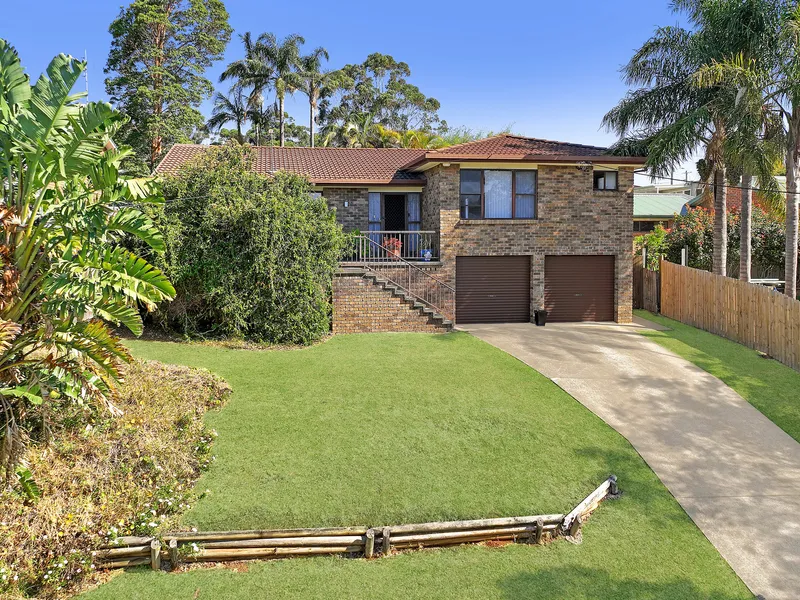 Elevated family haven nestled in the heart of Mollymook.